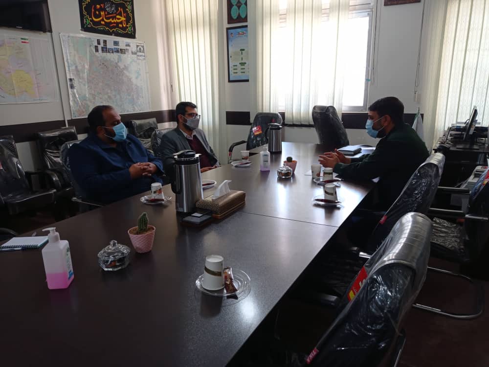 دیدار مهندس محمد فرخ زاده رئیس کمیسیون گردشگری و زیارت شورای اسلامی شهر شیراز با جناب سرهنگ صمصام رئیس بسیج جامعه پزشکی استان فارس